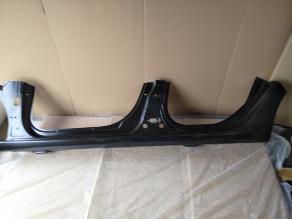 фото №1, Renault megane iii 5d hb порог блок двигателя левый 08-16