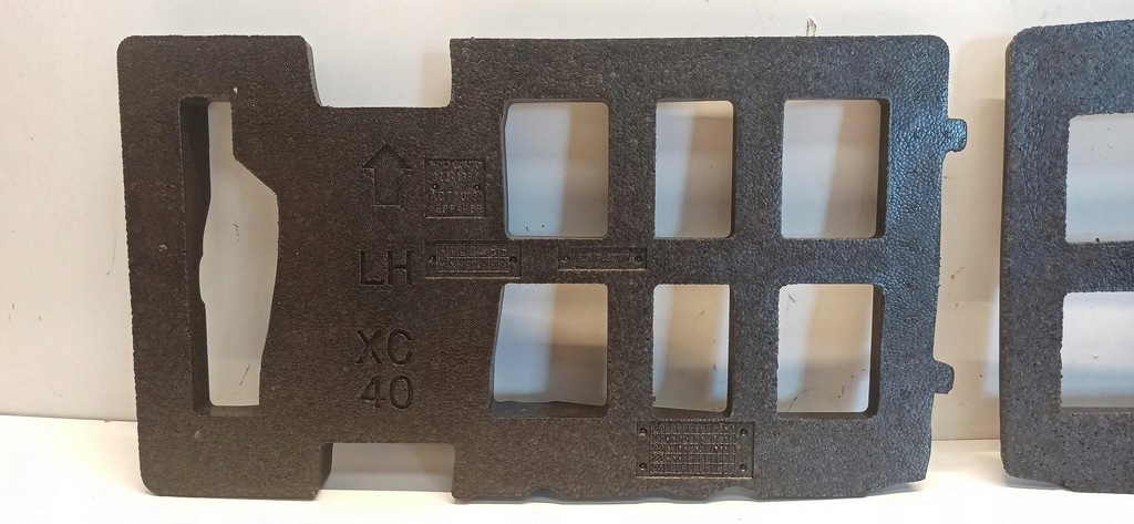 фото №5, Volvo xc40 пенополистирол кронштейн пол 32241688 32241687