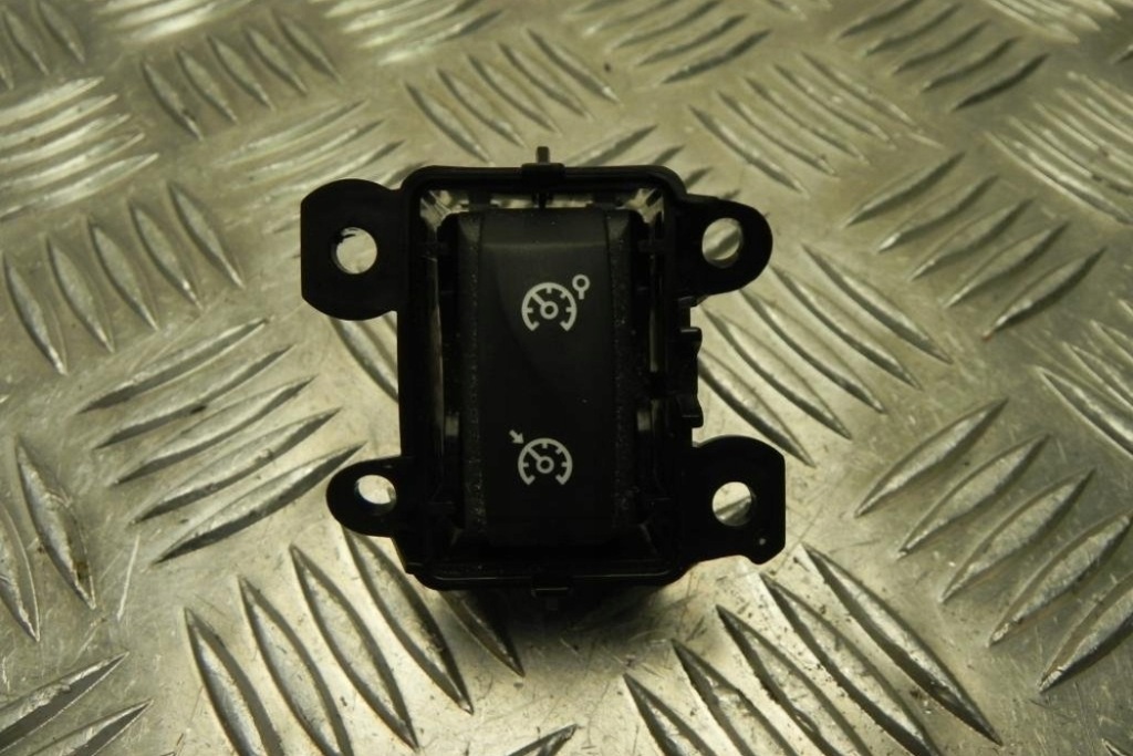 фото №2, Панель переключателей renault laguna iii grandtour kt0/1 pa66gf20 2012