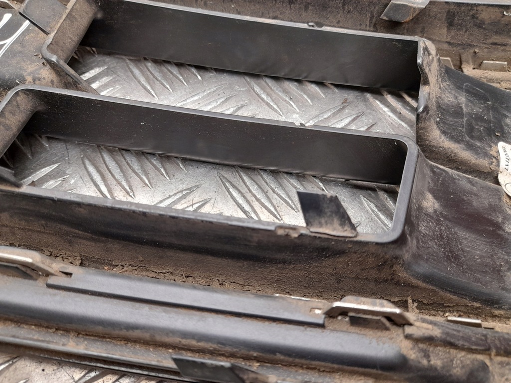 фото №6, Решётка радиатора audi q5 2017 80a807680d