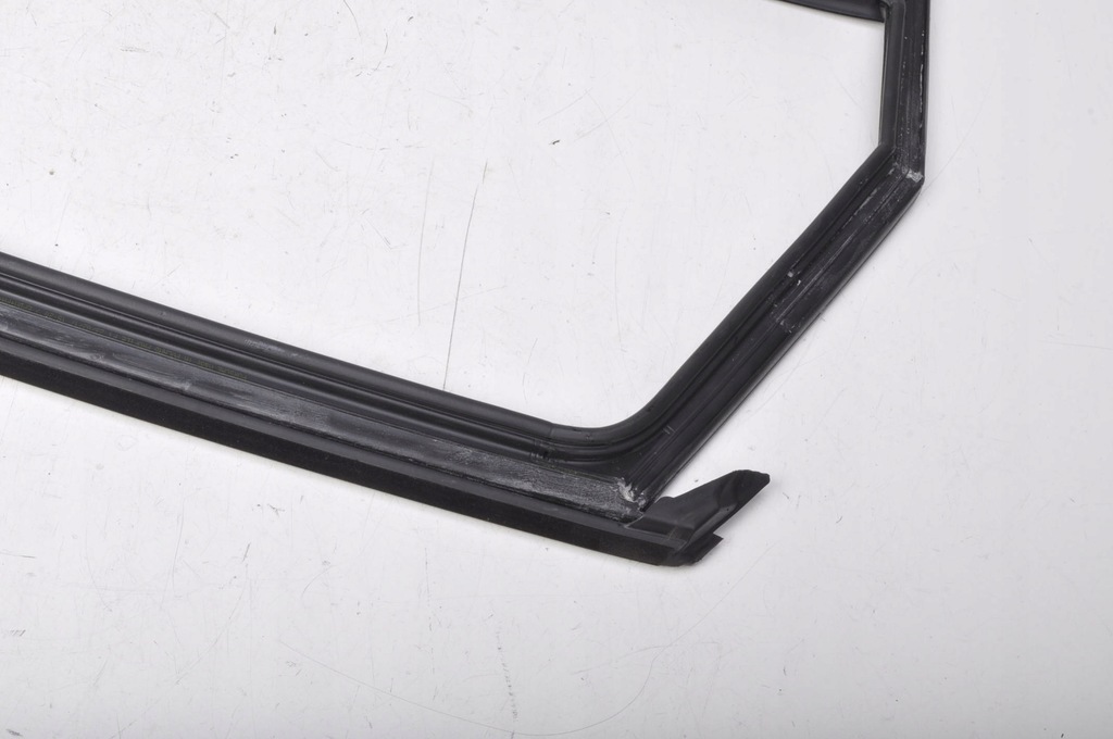 фото №7, Porsche macan молдинг скло двері задня ліва 17r