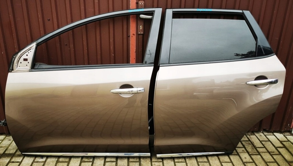 фото №1, Nissan murano z51 дверь левая перед демонтаж kompl