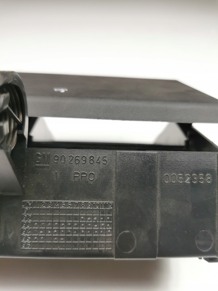 фото №11, Пепельница средняя перед calibra a, vectra a 1429757 90269845 90309342