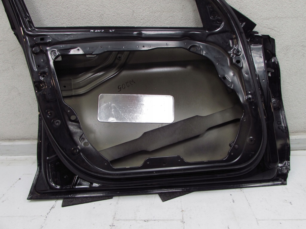 фото №10, Mercedes c w205 14-19 дверь перед левая передние