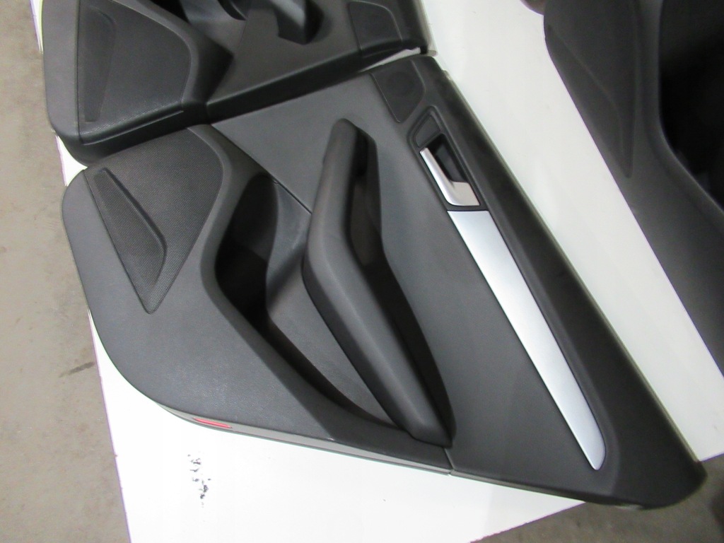 фото №6, Audi q5 i 8r обшивка обивка дверь комплект