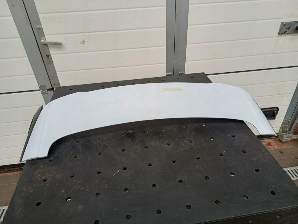 фото №1, Hyundai kona - спойлер задній кришки білий