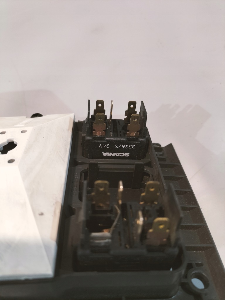 фото №10, Панель перемикач решітка обдув scania 4 114 124