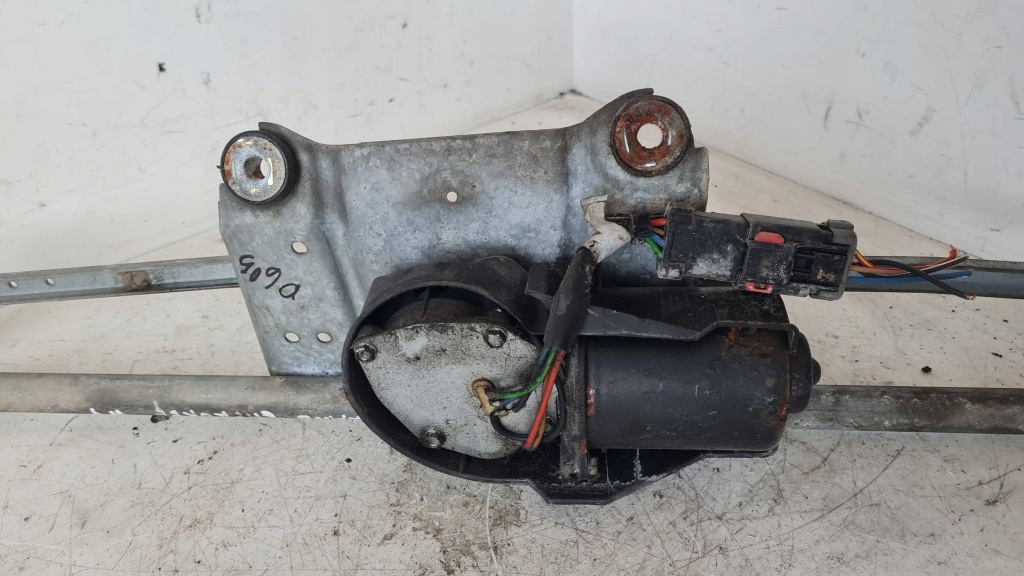 Механізм двірник перед jeep grand cherokee 2 wj 53671137 європа Недорого