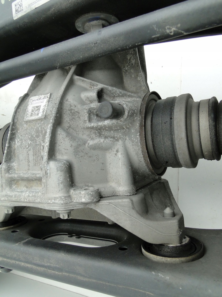 Mercedes дифференциал дифференциал задний мост a2053509723 c 205 c43 amg 4mat 3.066 Цена