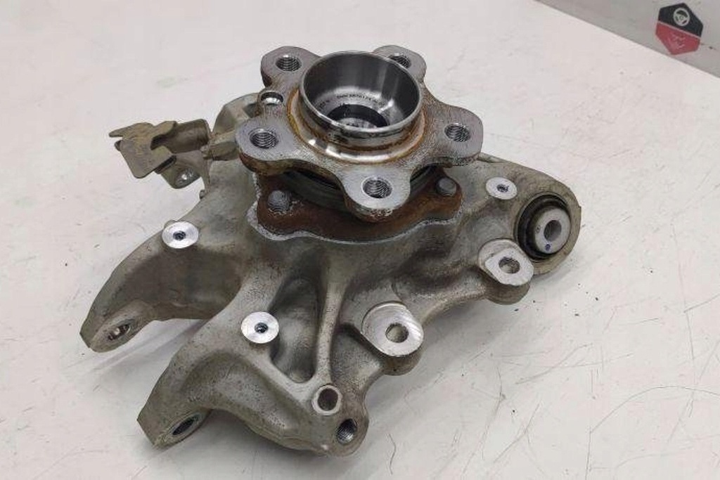 фото №6, Поворотний кулак задня ліва bmw i4 g26 6893273 electric 400kw 2023