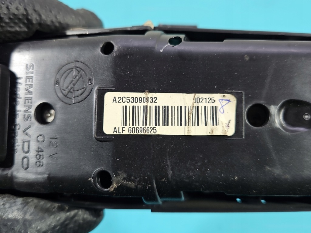 Часы приборная панель alfa romeo 159 60696625 Недорого