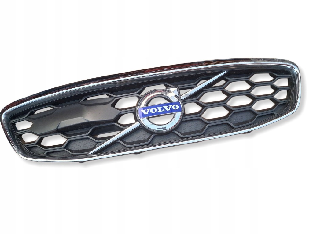 Купити Решітка радіатора передній volvo v40 31301890