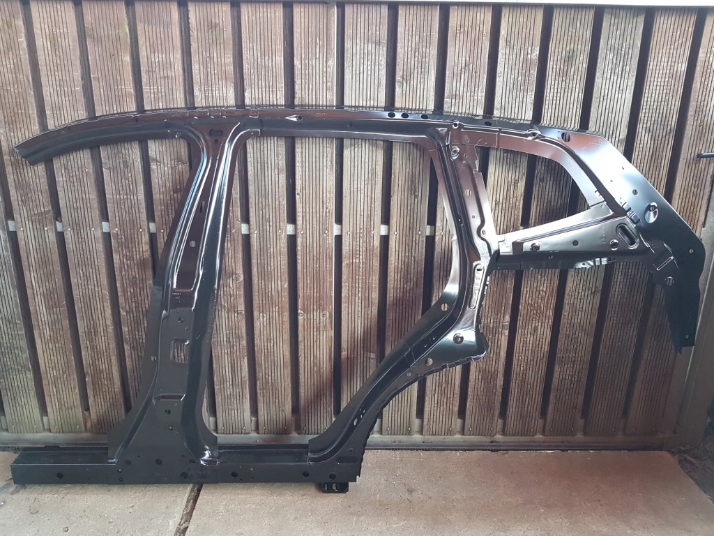 Купити Обшивка ліва bmw x3 g01 7494067