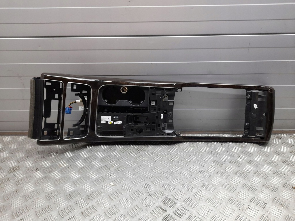 фото №6, Audi a8 s8 d4 4h 2015 середина декор тунель середнього