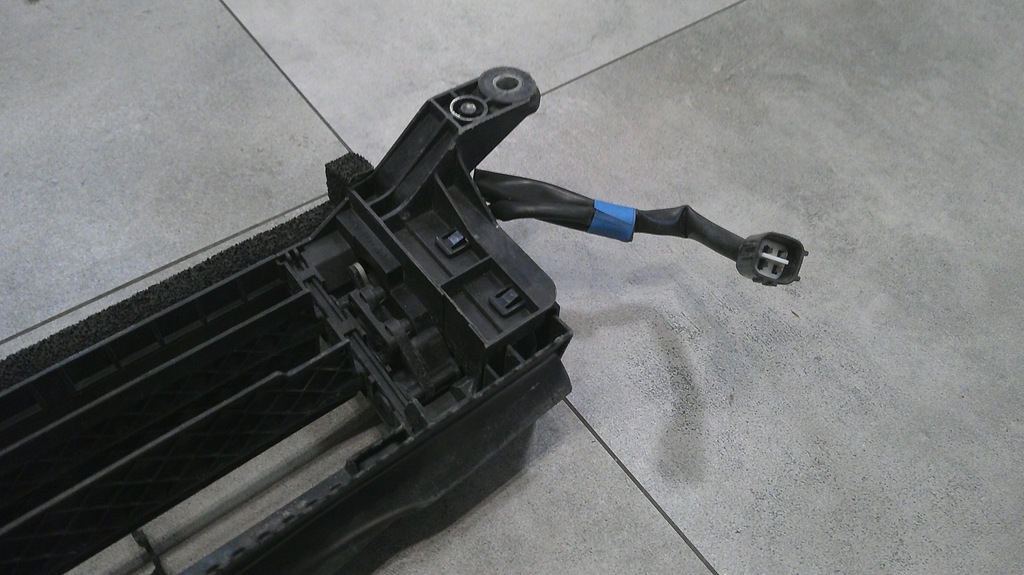 фото №5, Toyota highlander iii 2020 жалюзи воздуховод впуск воздуха