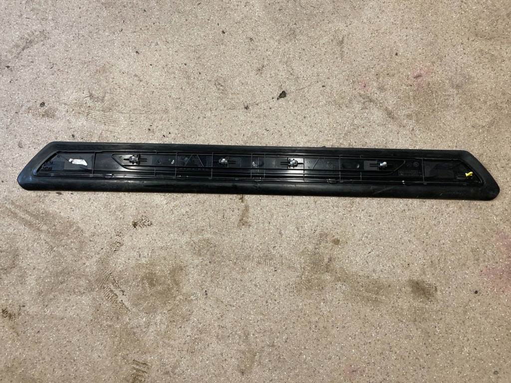 Накладка порог дверь передних перед сторона левая bmw m4 f82 f83 8054413 с Разборки