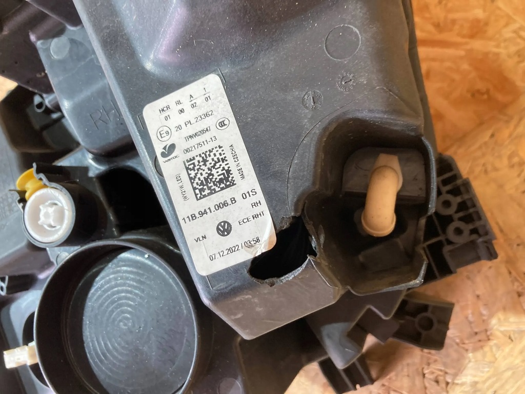 фото №10, Vw id4 id.4 лампа права перед full led 11b941006b eu