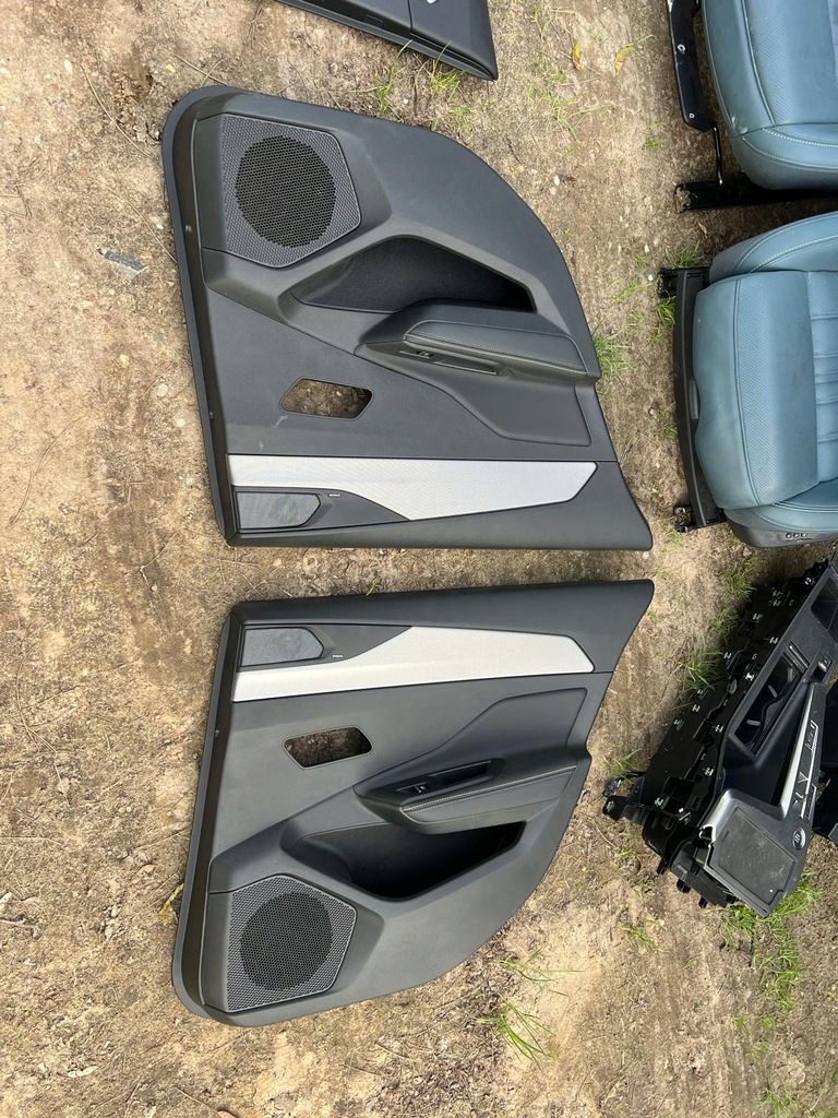 фото №6, Peugeot 308 iii t10 гибрид комплект сидений jak nowe