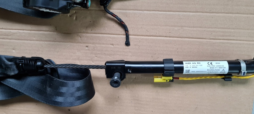 Q5 80a sq5 ремень безопасности правый  перед натяжитель 80a857620 80a857706m америка Киев