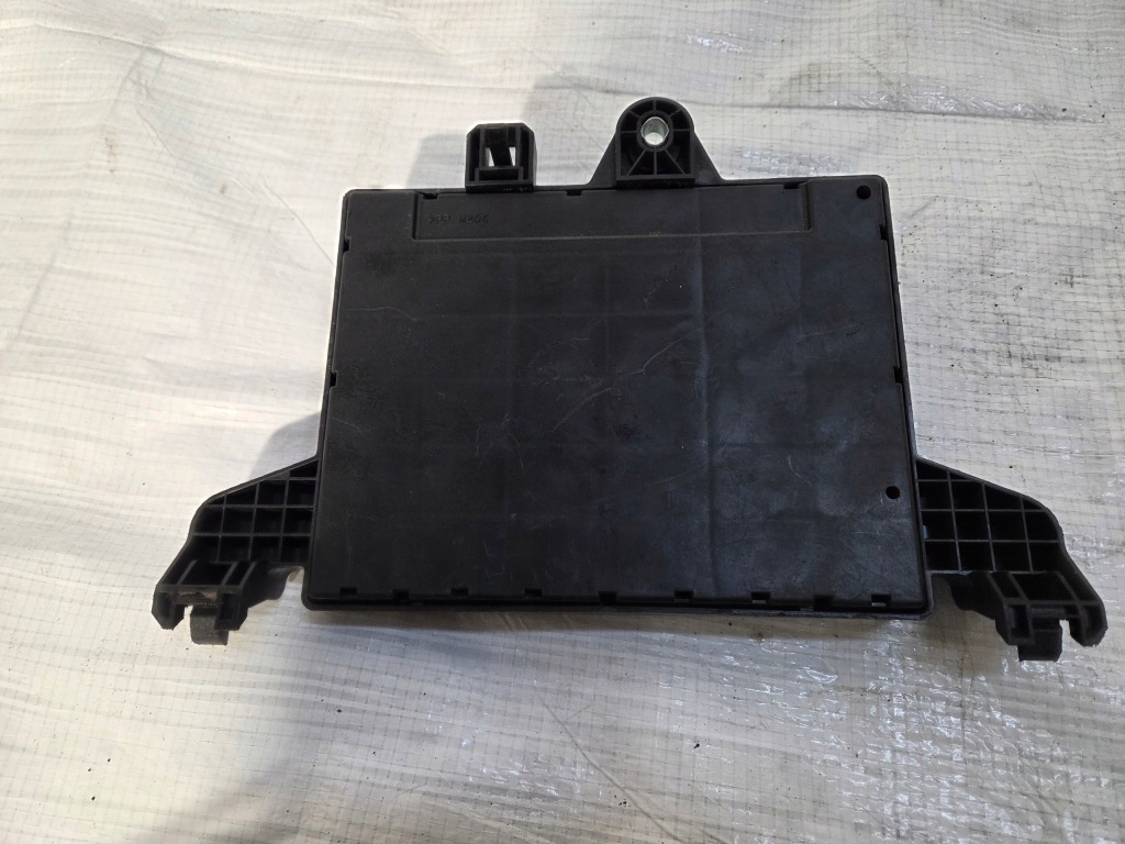 Opel astra j iv коробка предохранителей 13449201 Киев