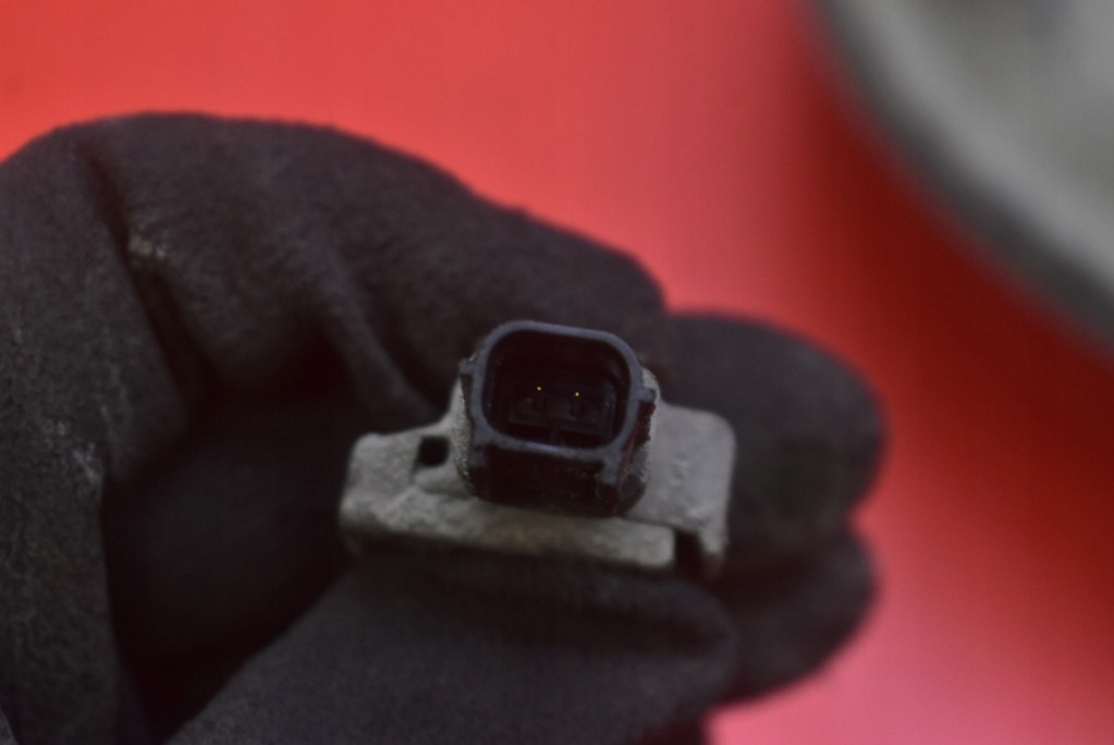 фото №9, Поворотный кулак ступица левая задняя honda accord 8 viii 2.0 vtec 156 km 07-11