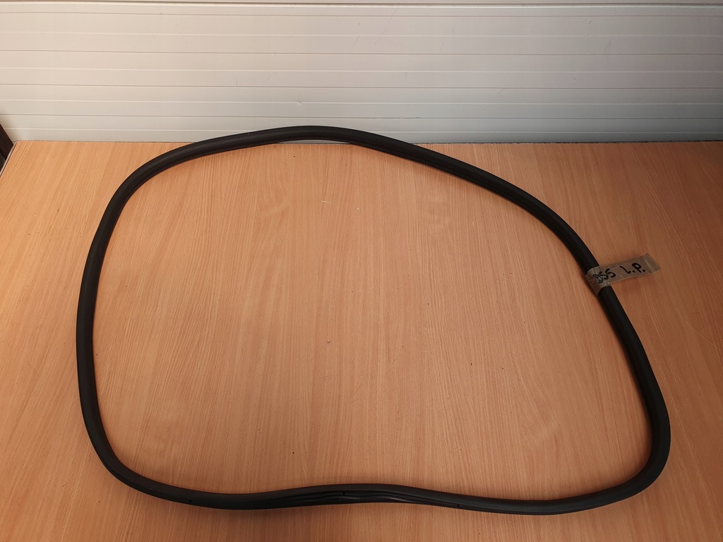 фото №10, Прокладка кузовная дверь багажника citroen ds5