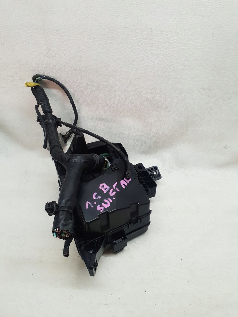 фото №6, Suzuki swift v mk7 10-17 корпус коробка запобіжників 1.6b