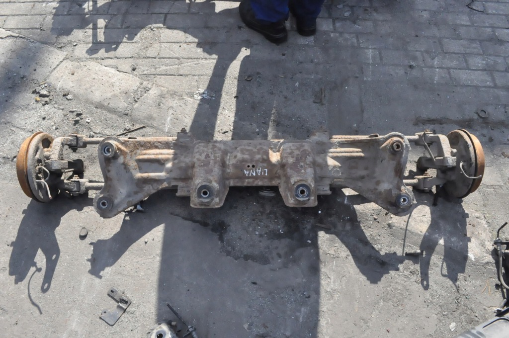 фото №1, Suzuki liana підвіска балка задня