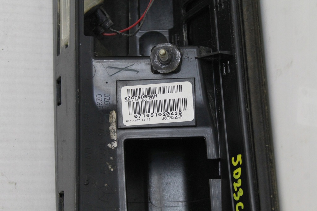 фото №12, Dodge caliber 06r- накладка молдинг крышки багажника