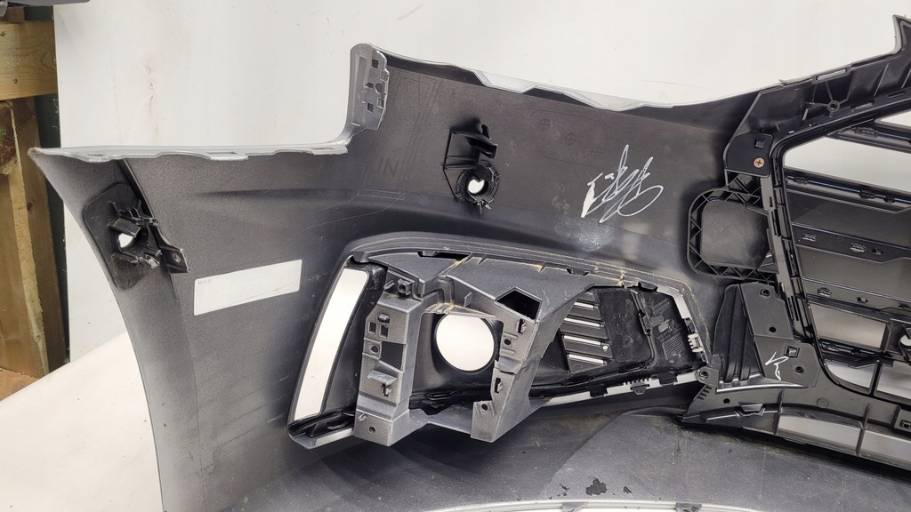 фото №10, Audi a4 b9 8w0 20r- lift бампер oryg.