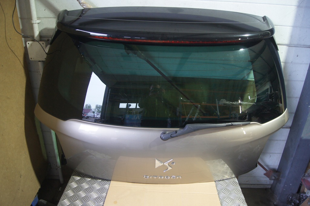 фото №1, Крышка багажника багажника citroen ds3 10-16