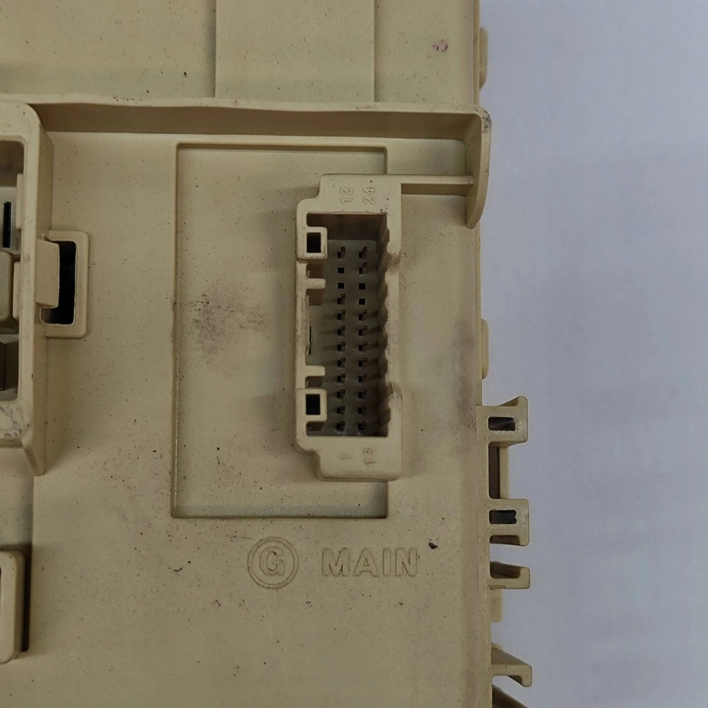 фото №5, Kia ev6 2023 рамка / модуль предохранителей