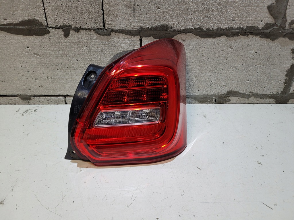 фото №1, Лампа правий задня suzuki swift mk8 led 17+