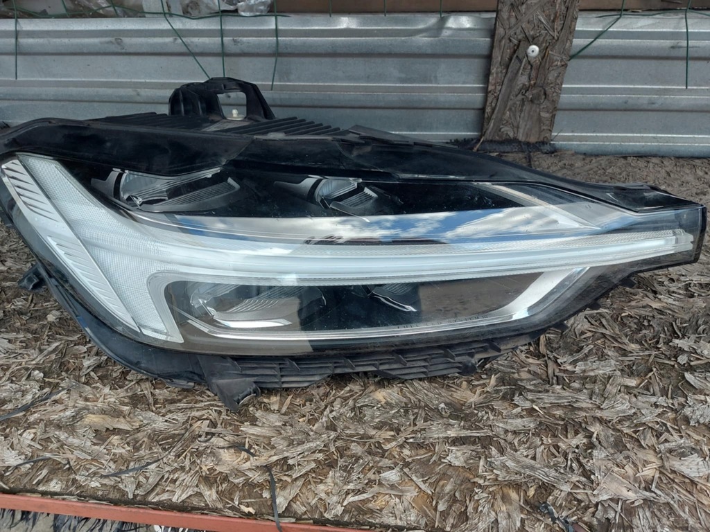 фото №1, Volvo xc60 фара лампа правая full led