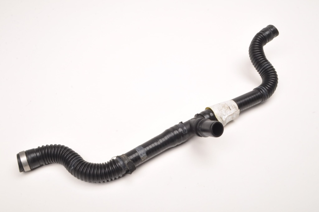 Купить Ferrari california 4.3 труба шланг egr 272526