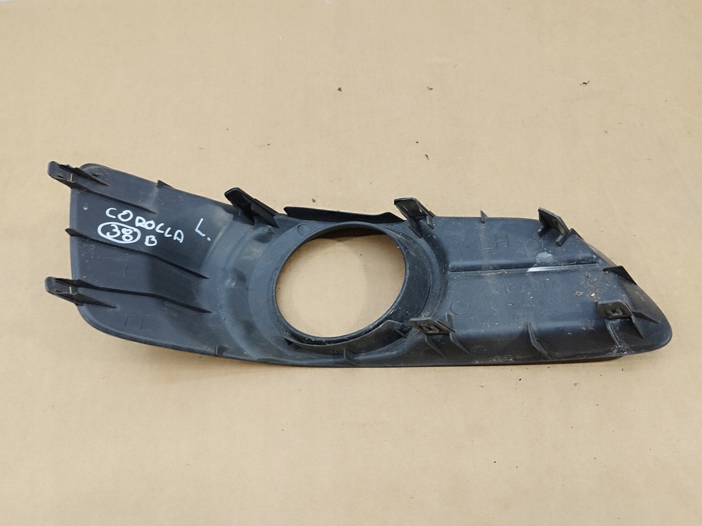 фото №12, Протитуманна фара + решітка лівий бампер перед toyota corolla verso ii lift 2007-2009