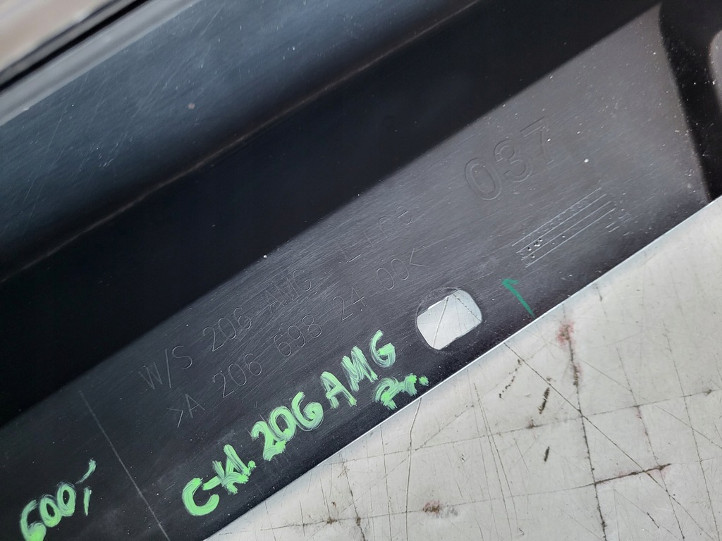 фото №12, Накладка молдинг порог правая mercedes c klasa w206 amg