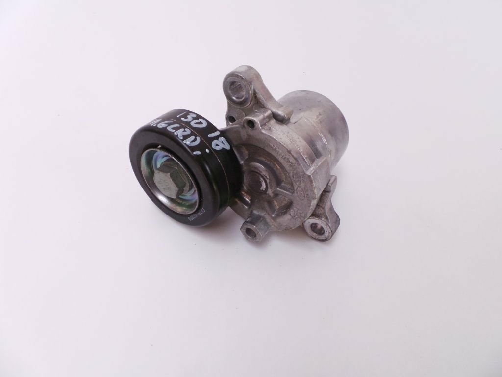 фото №1, Hyundai i30 iii 2018 1.6 crdi натяжитель ремень ролик