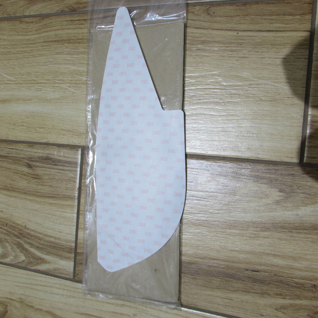 фото №1, Toyota verso s наклейка дверь задних левых