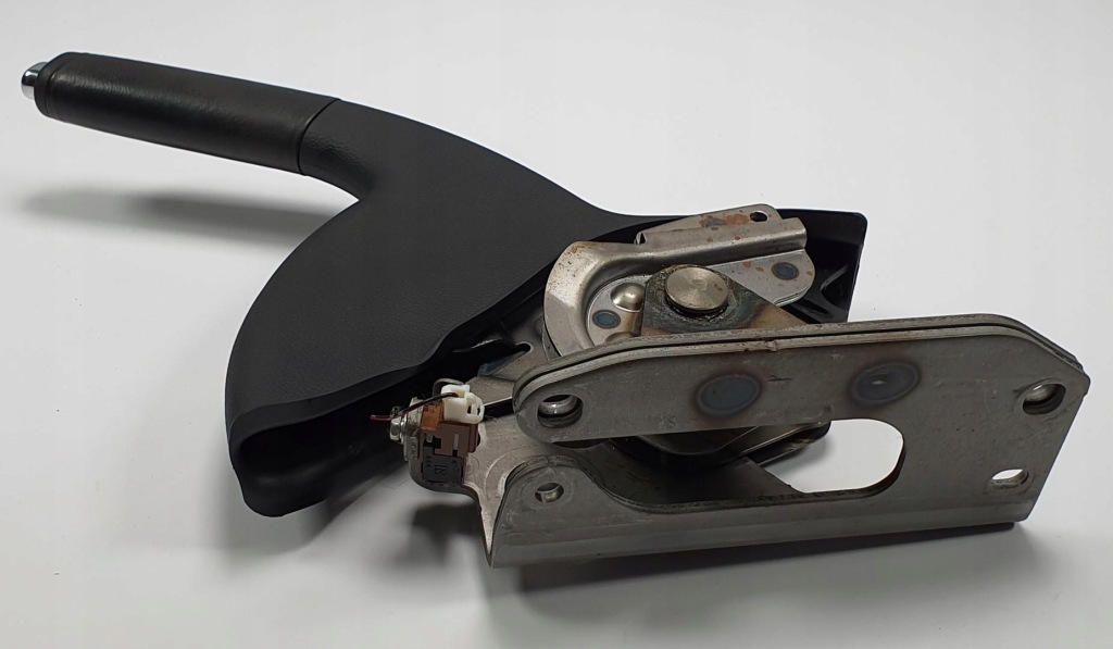 Рычаг тормоза ручного mazda cx-7 Недорого