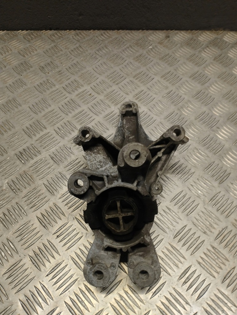 Mini r55 r56 r57 кронштейн коробки подушка 6772031 6779806 Недорого