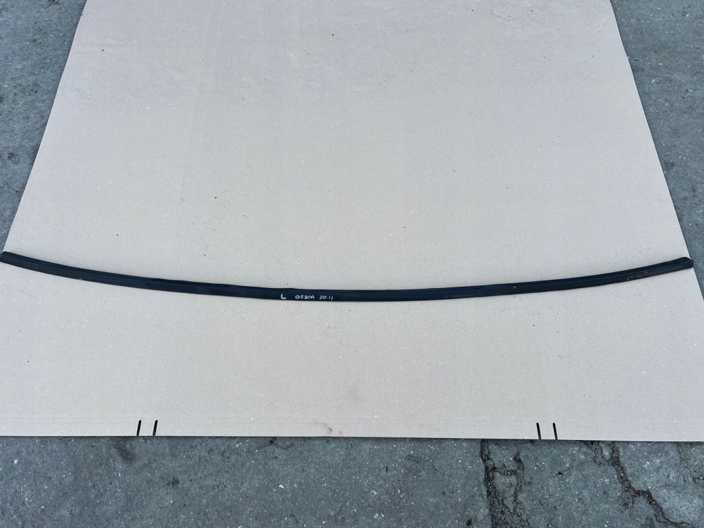 фото №1, Audi q5 80a прокладка порог левая 80a833177