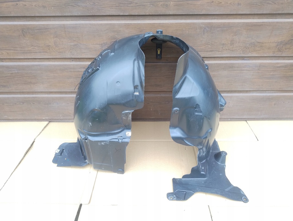 фото №1, Gla w156 x156 праве підкрилок pas перед bardzo ładne оригінал