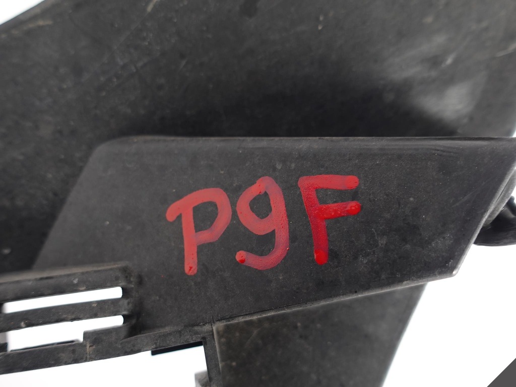 фото №12, Mercedes cls c257 w257 amg 5.3 бампер направляющая правый