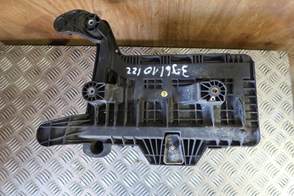 фото №9, Корпус акумулятор audi a3 vw 1k091533b