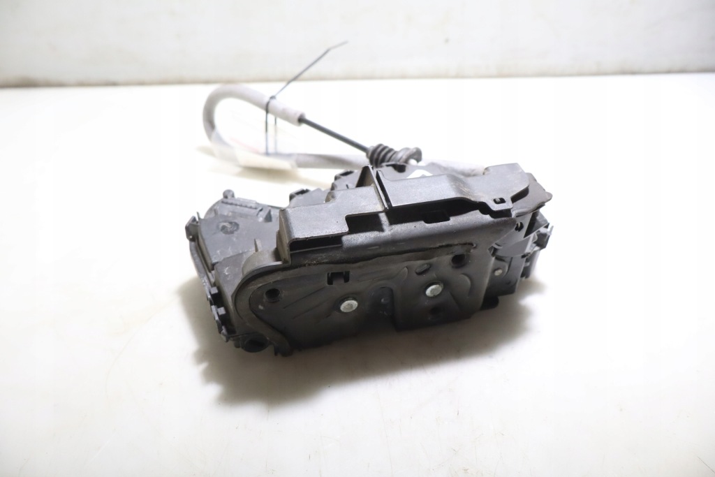 фото №1, Замок правый перед дверь skoda superb iii