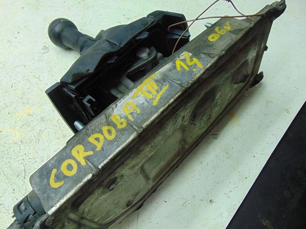 фото №10, Seat cordoba iii 1.4 06r домкрат выборщик передач