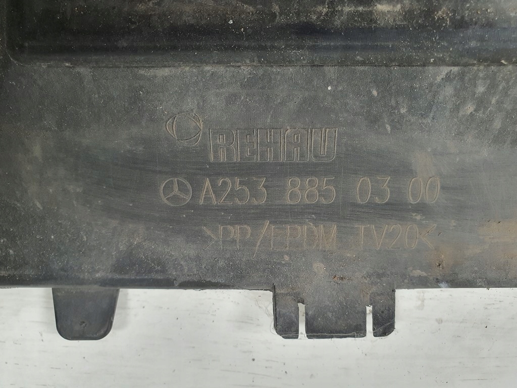 фото №8, Mercedes-benz оригинальный номер a2538850300 спойлер