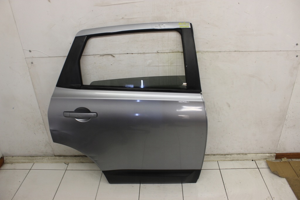 фото №1, Qashqai j10 +2 06r- дверь правое правый задняя задние