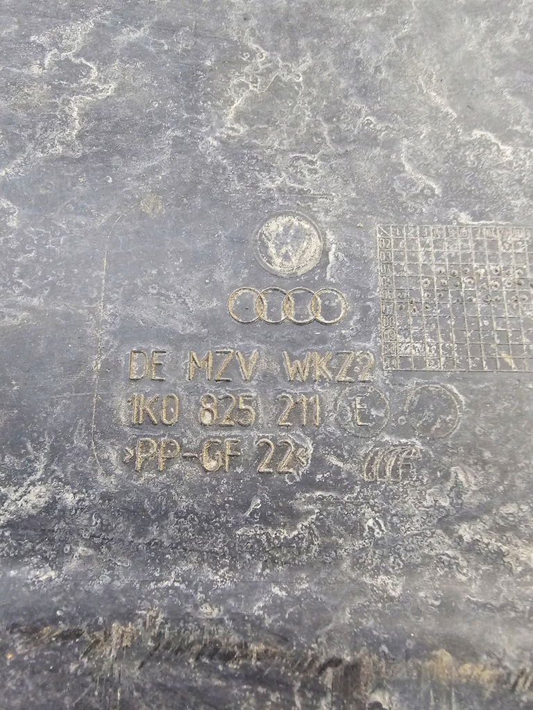 фото №12, Захист підвіска ліва audi a3 8p 1k0825211e